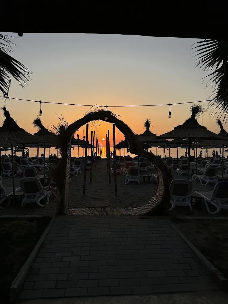 Apartamento Aparthotel By Comfort Suites Golem  Albania